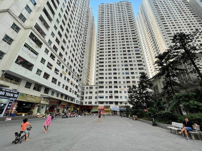 Chung cư 'vạn dân' ở Hà Nội cấm gửi xe điện: Cư dân có thể kiện ra tòa