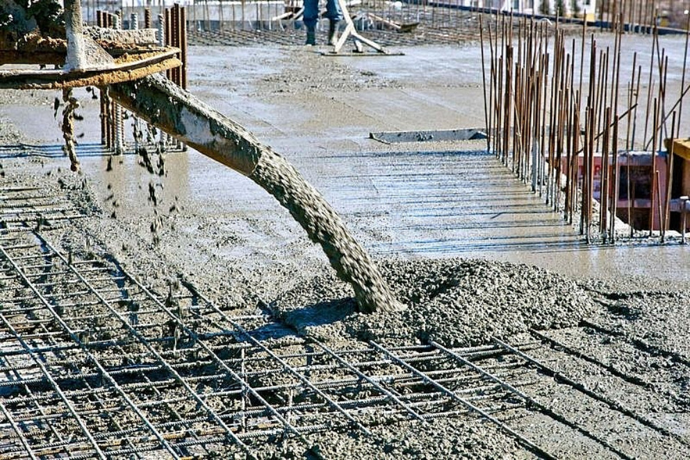 Phân tích tần số dao động trong kết cấu nhà nhiều tầng bằng bê tông cốt thép