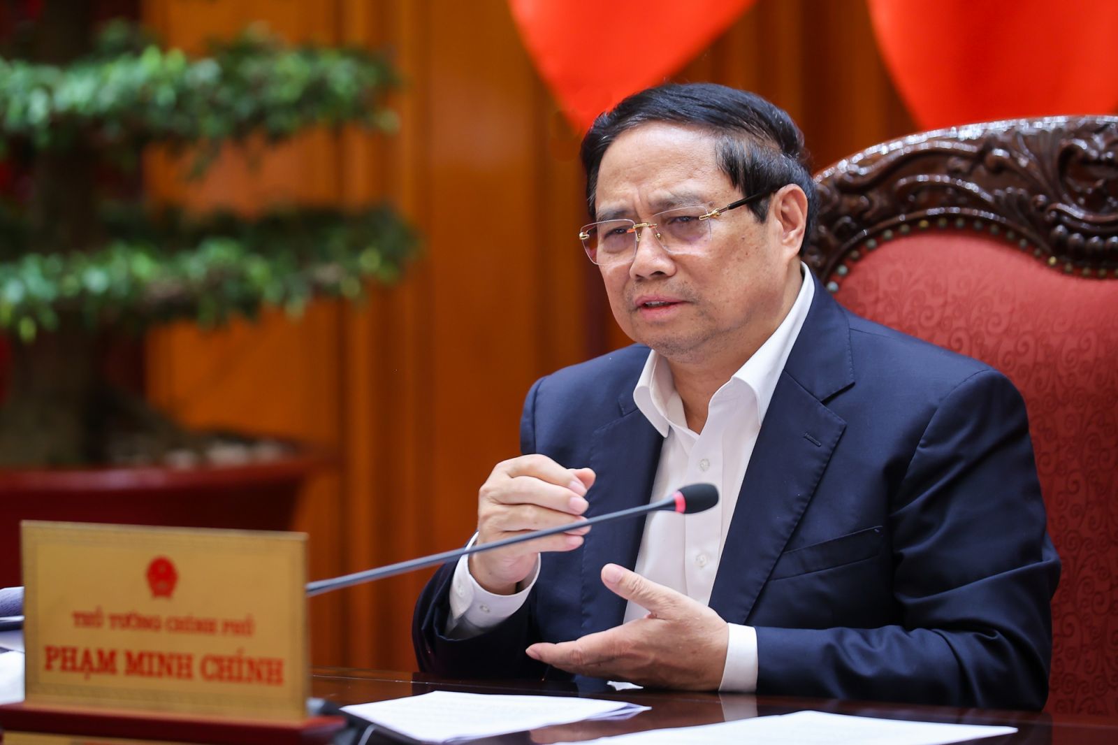 Thủ tướng: Phấn đấu hoàn thành 100.000 căn NƠXH trong năm nay