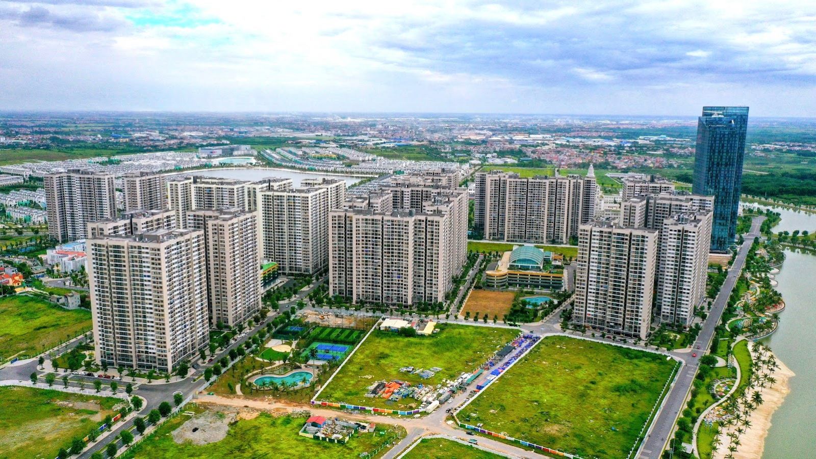 Giá căn hộ Hà Nội và TP.HCM giữ đà ổn định, không còn tăng nóng