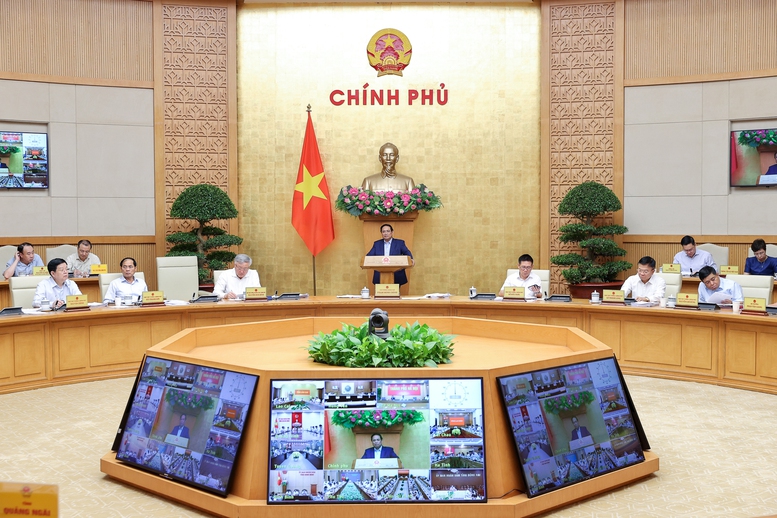 Đẩy nhanh tiến độ hoàn thiện hệ thống kết cấu hạ tầng đồng bộ, hiện đại