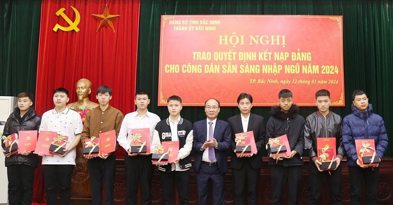 Bắc Ninh: Kết nạp Đảng cho Thanh Niên chuẩn bị lên đường nhập ngũ