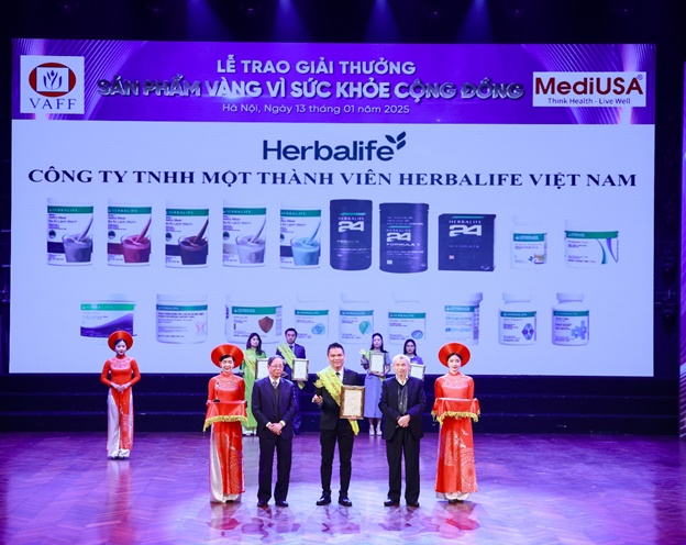  Herbalife Việt Nam lần thứ 10 liên tiếp đạt giải thưởng 'Sản Phẩm Vàng Vì Sức Khỏe Cộng Đồng'