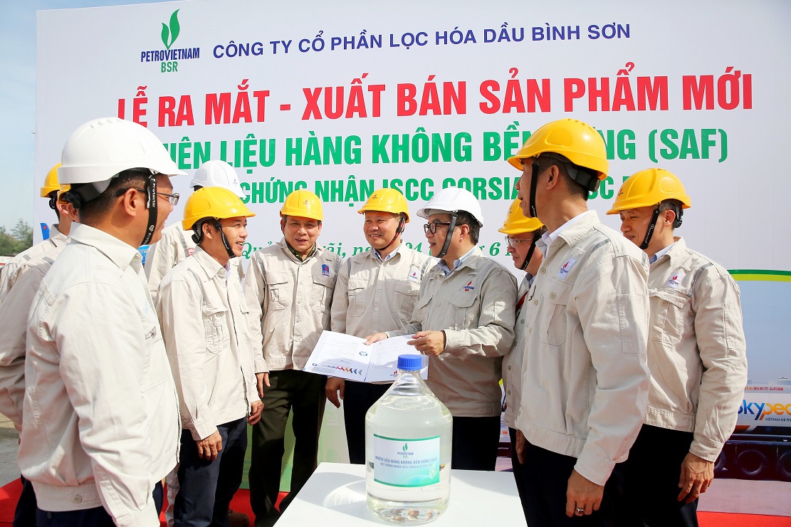 BSR ra mắt và xuất bán lô sản phẩm mới Nhiên liệu hàng không bền vững (SAF)
