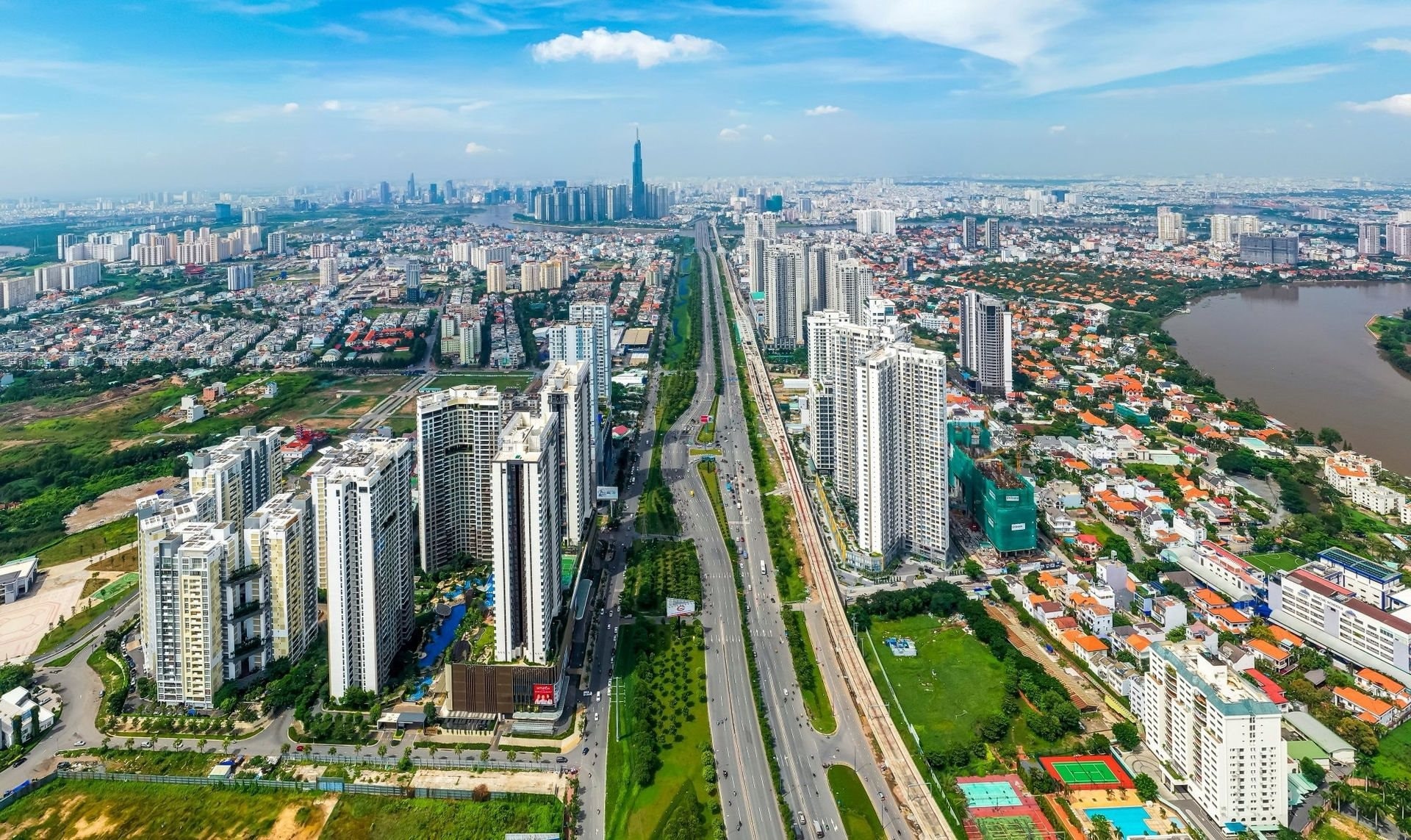 Quản lý không gian kiến trúc cảnh quan các trường đại học khu vực Thủ đô Hà Nội trong bối cảnh phát triển xanh