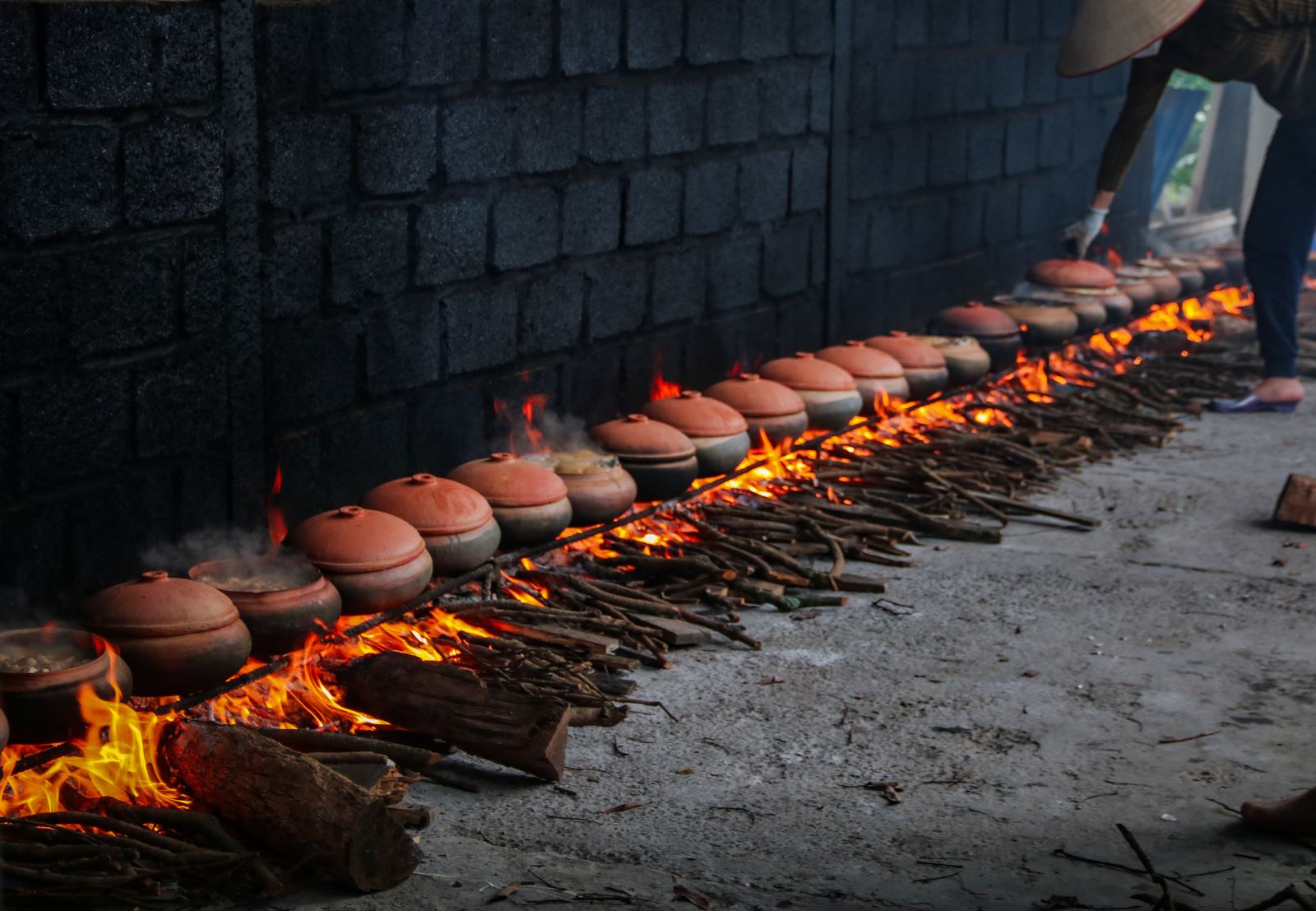 S&ocirc;ng Hồng s&oacute;ng cuộn xa khơi, Vũ Đại dừng bước nếm m&ugrave;i c&aacute; kho - Ảnh 2