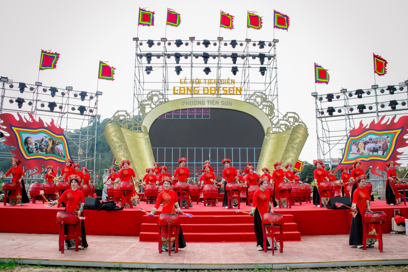 Khi 'Vua' đi c&agrave;y tại Lễ hội Tịch điền 2026: Đề cao vai tr&ograve; n&ocirc;ng nghiệp v&agrave; n&ocirc;ng d&acirc;n - Ảnh 3