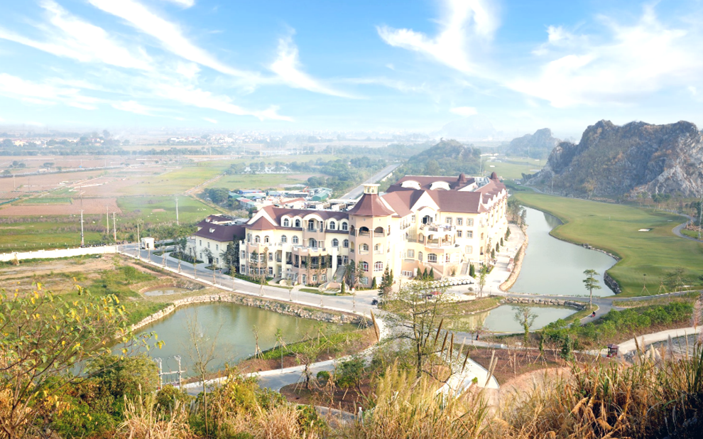 Trải nghiệm nghỉ dưỡng trọn vẹn tại khách sạn cao cấp Legend Valley Hà Nam - Ảnh 1