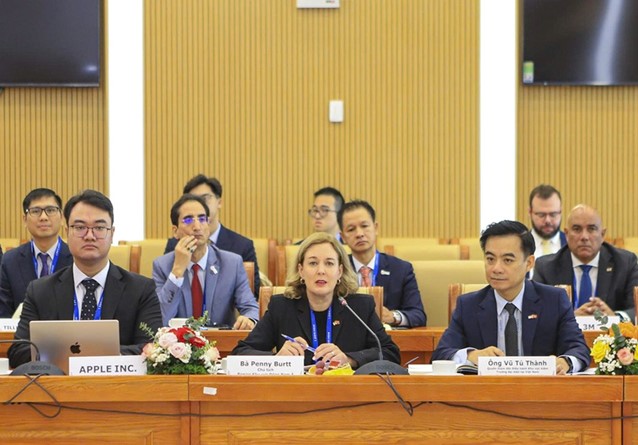 Thứ trưởng Bộ X&acirc;y dựng Nguyễn Tường Văn tiếp đo&agrave;n doanh nghiệp thuộc Hội đồng Kinh doanh Hoa Kỳ - AS - Ảnh 2