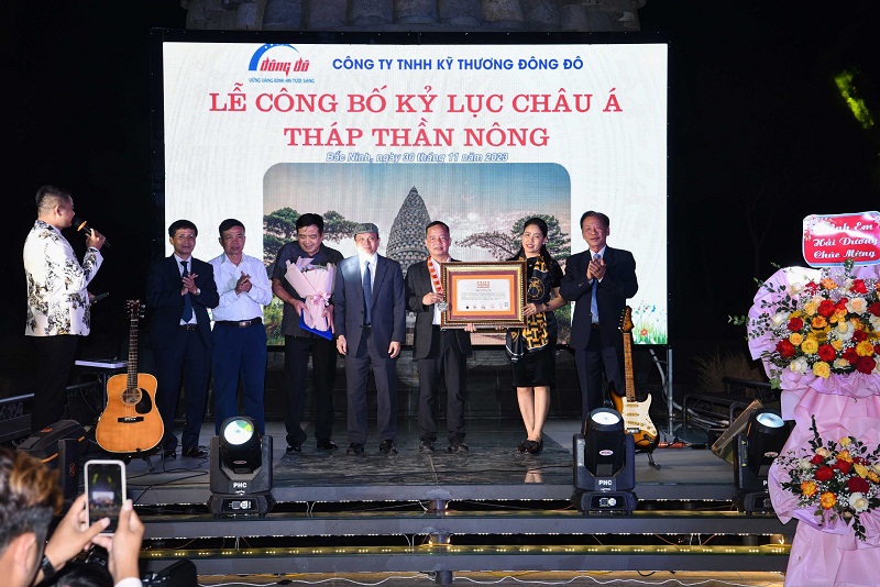Tháp Thần Nông được ghép từ 1012 chiếc cối đá ở Bắc Ninh đạt kỷ lục Châu Á - Ảnh 4